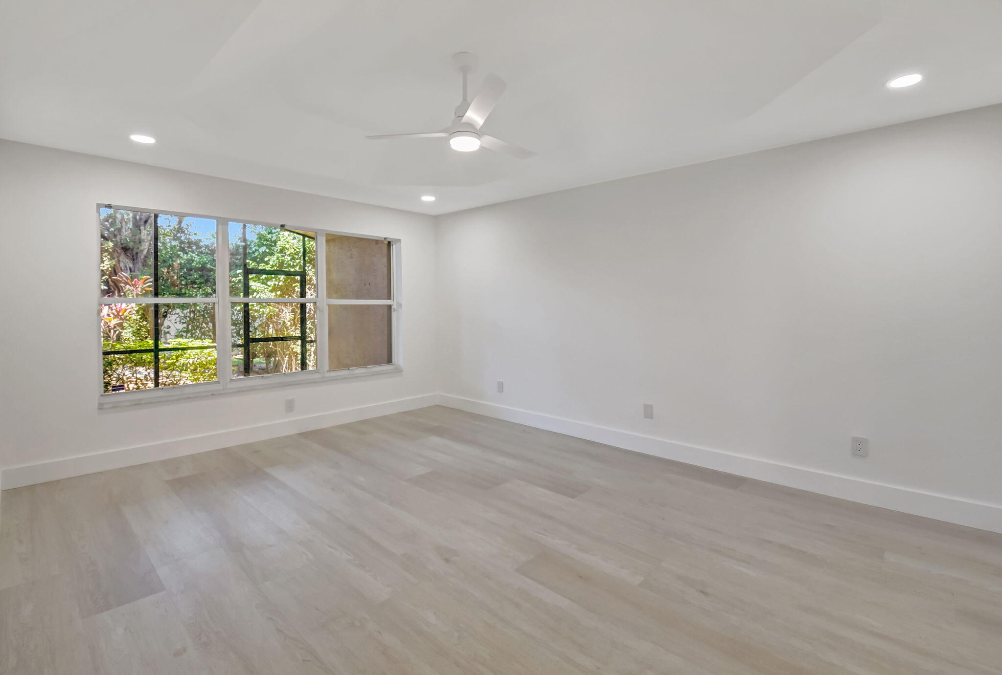 11287 Vivero Avenue Property Photo 23