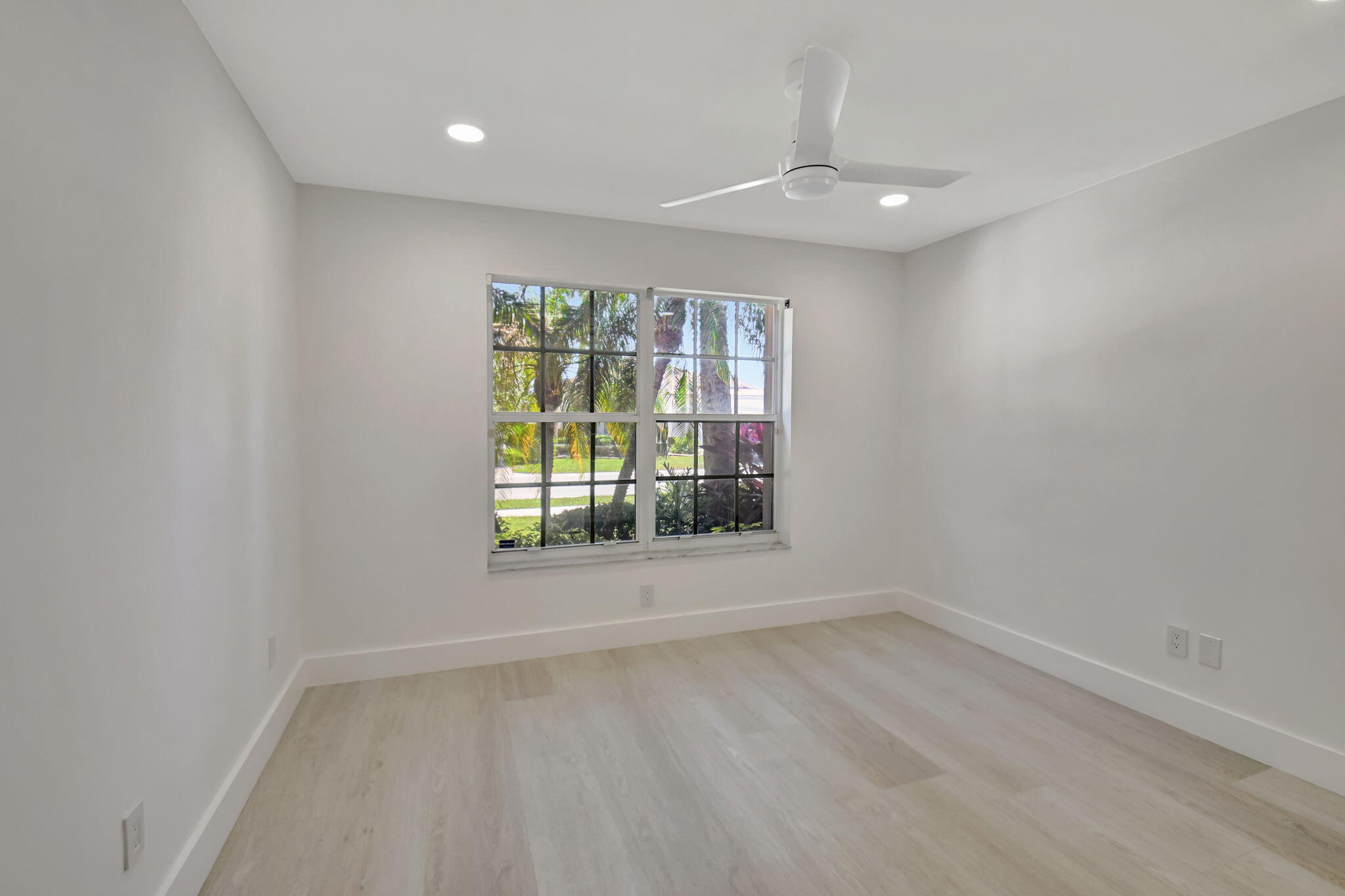 11287 Vivero Avenue Property Photo 26