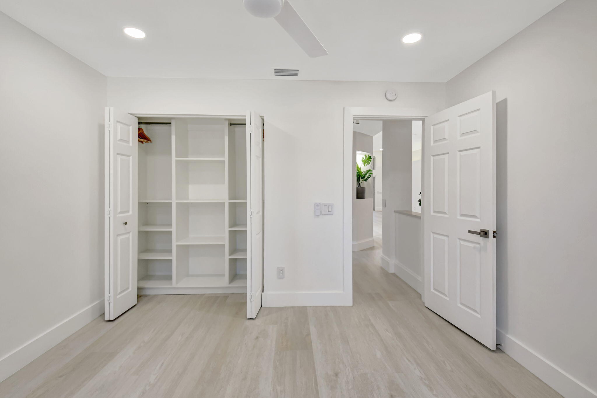 11287 Vivero Avenue Property Photo 27