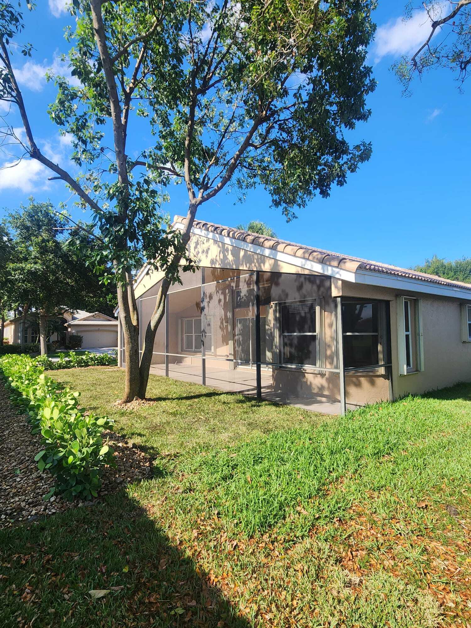 11287 Vivero Avenue Property Photo 34