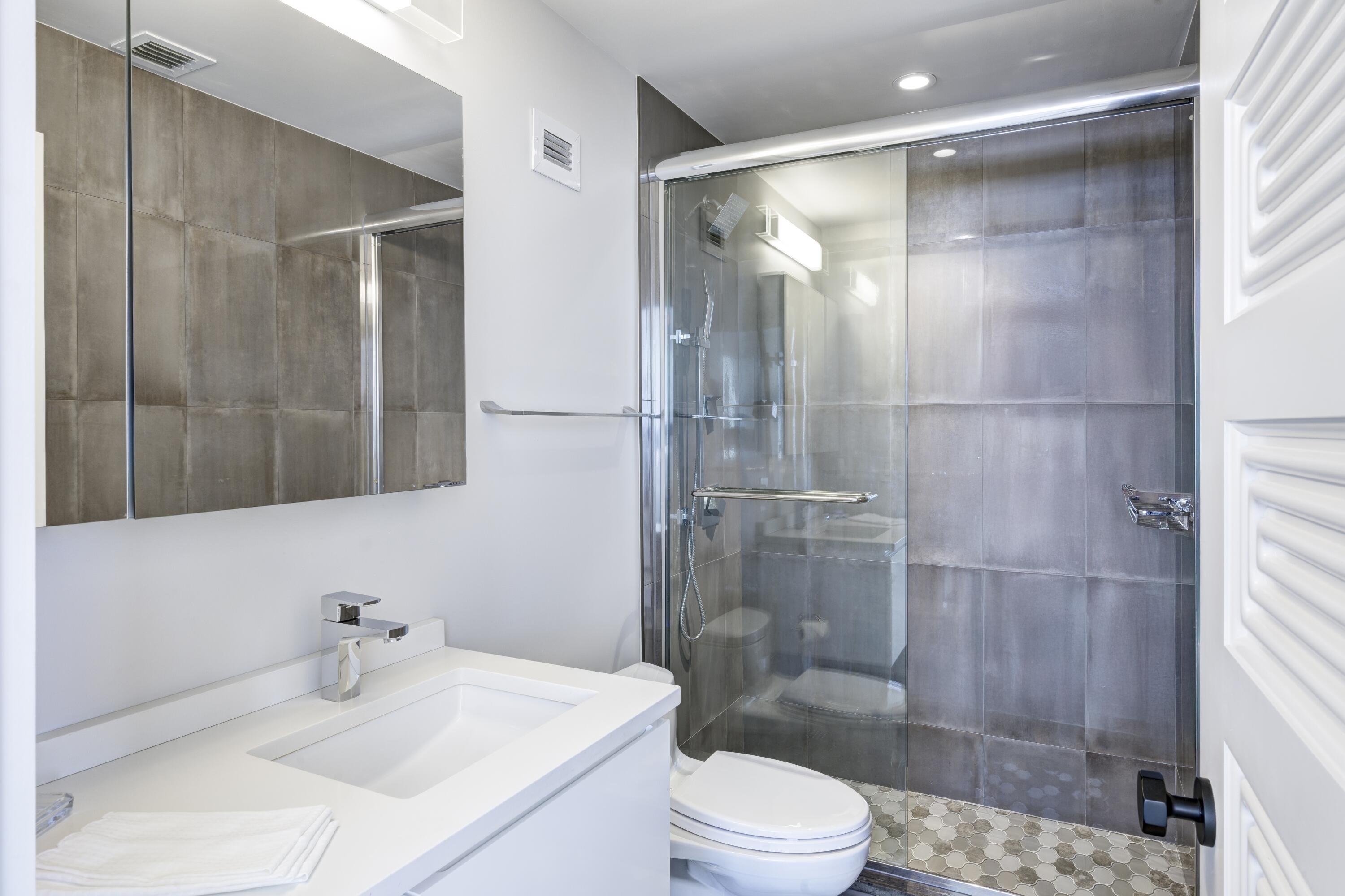 1801 S Flagler Drive Ph 11 Property Photo 13
