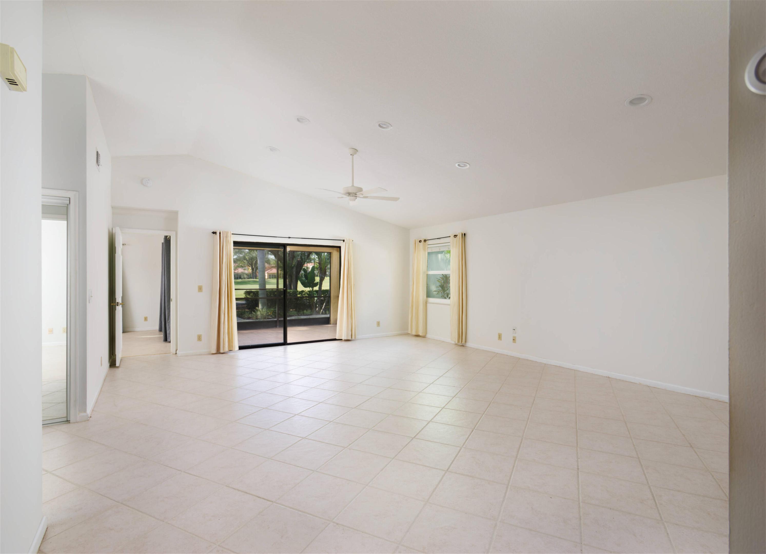 48 Ironwood Way N Property Photo 3