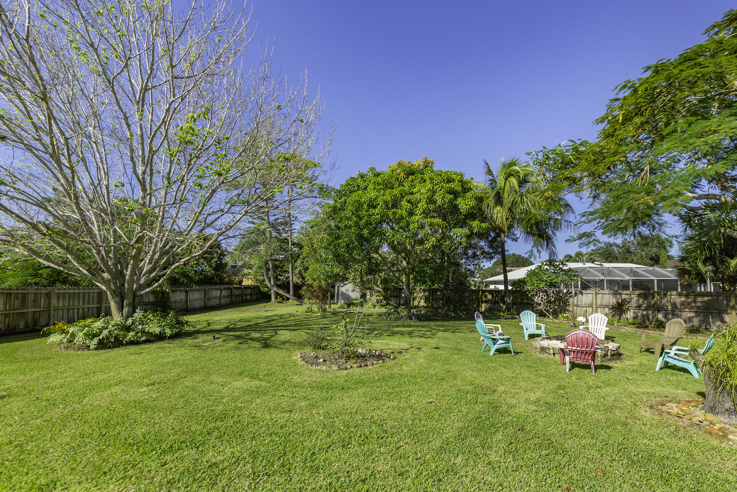 762 Se River Lane Property Photo 6