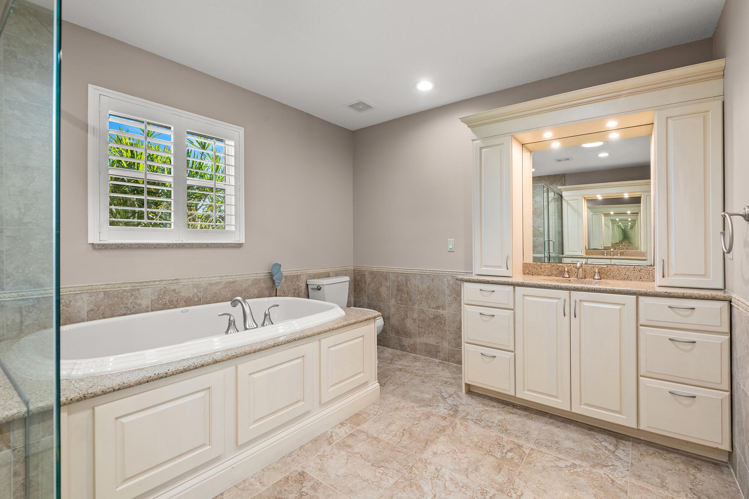 762 Se River Lane Property Photo 17
