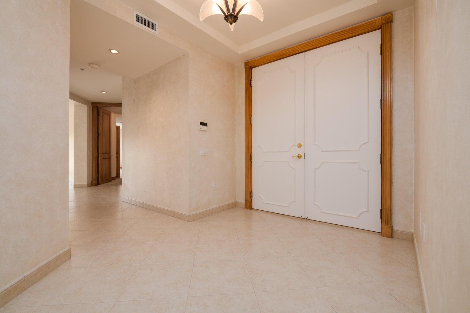 1228 Hillsboro Mile 103 Property Photo 6