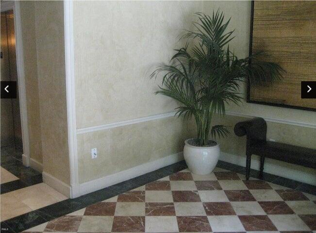 804 E Windward Way 119 Property Photo 8