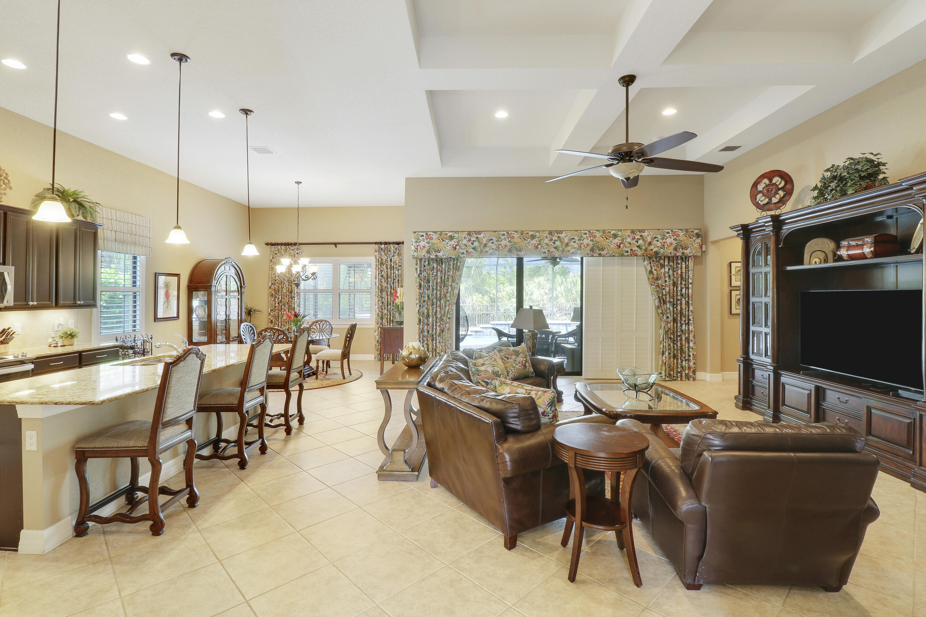 4885 Sw Gossamer Circle Property Photo 5