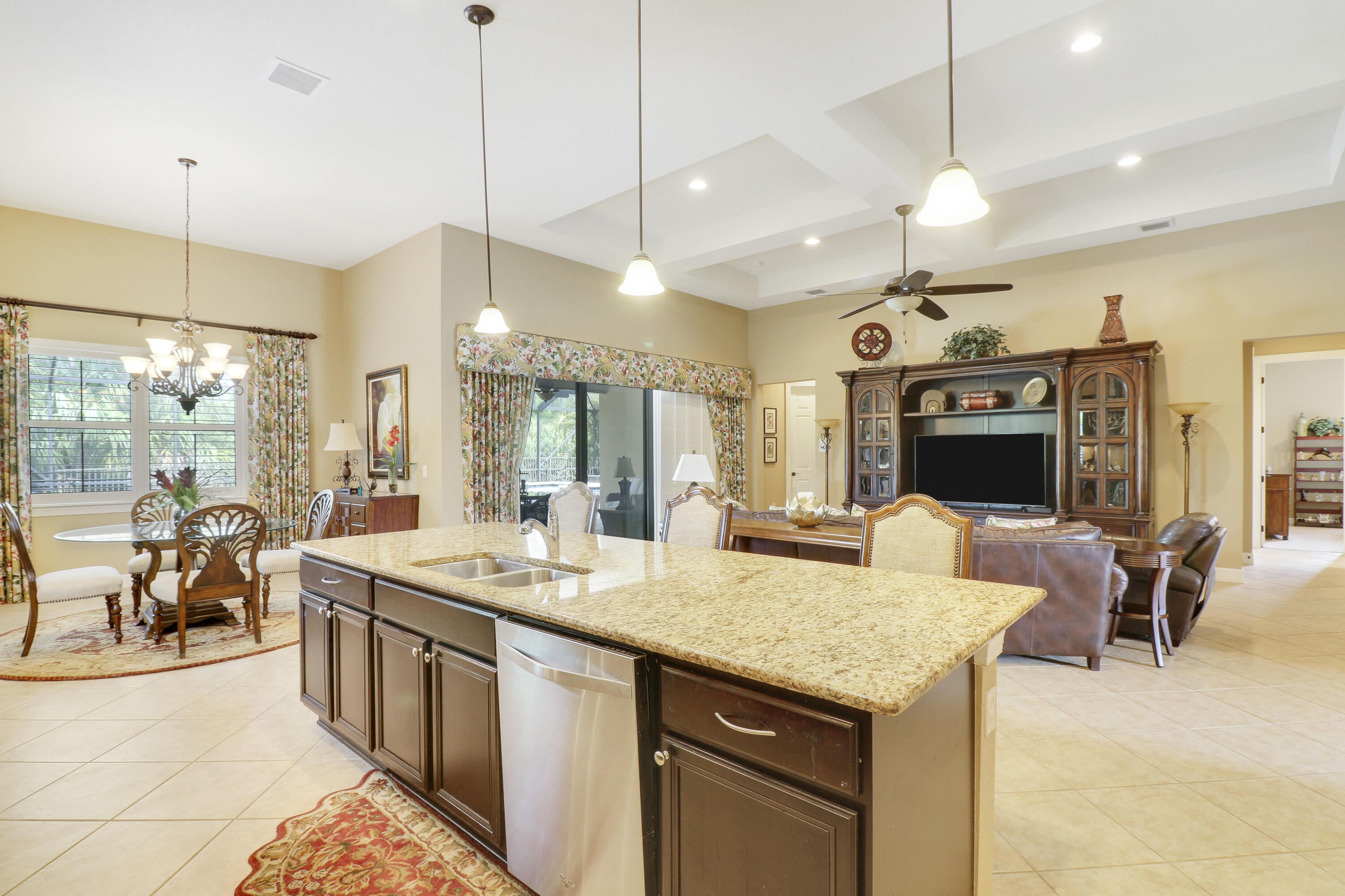 4885 Sw Gossamer Circle Property Photo 8