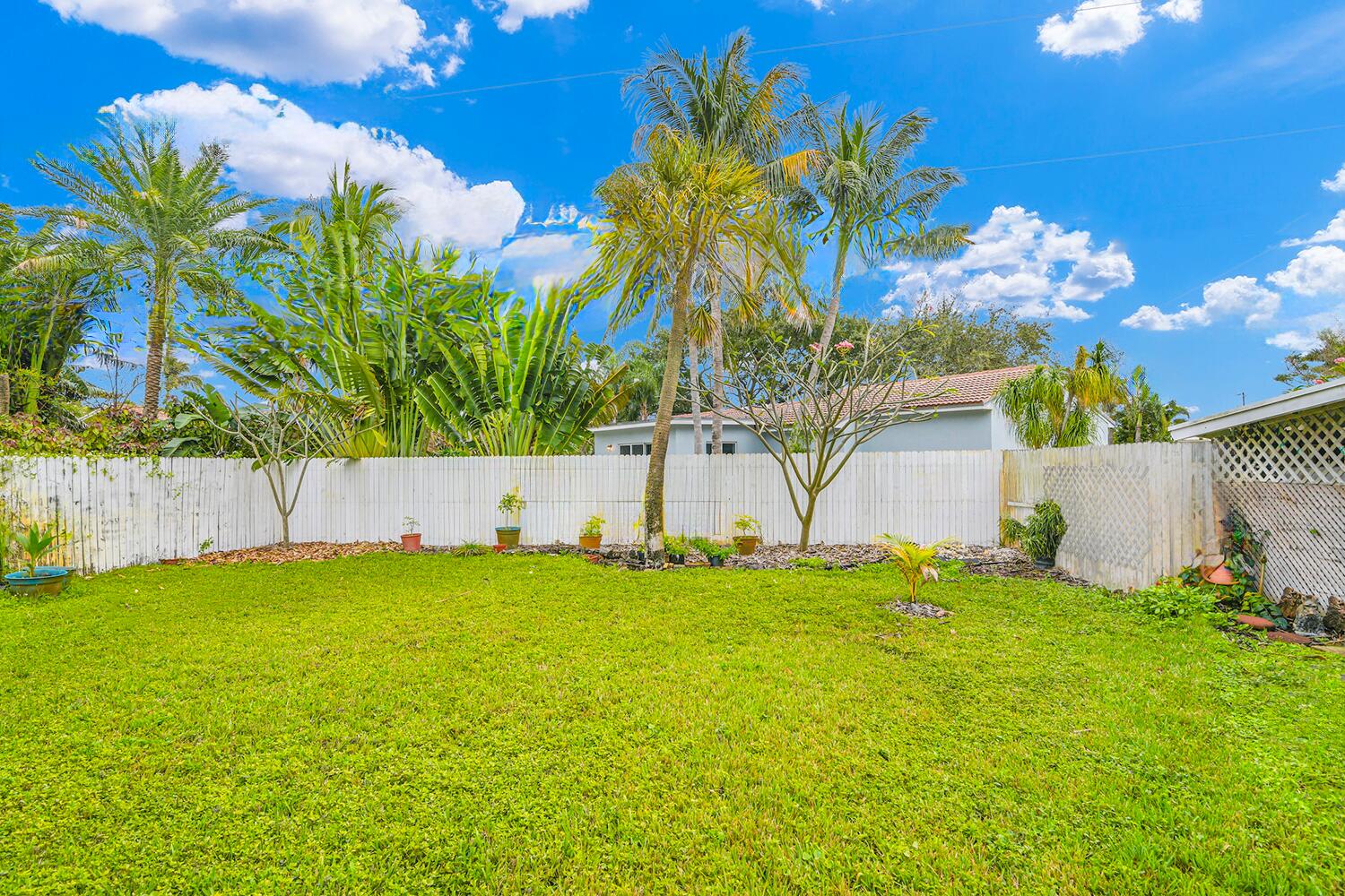 3203 Palm Drive Property Photo 4