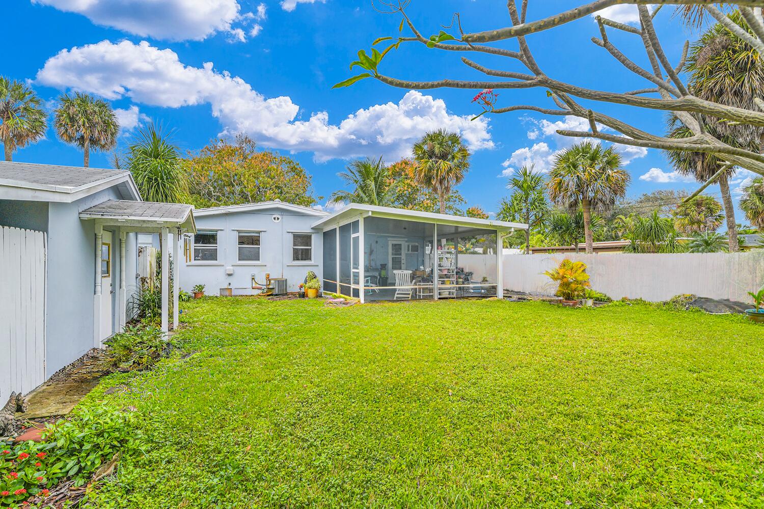 3203 Palm Drive Property Photo 5
