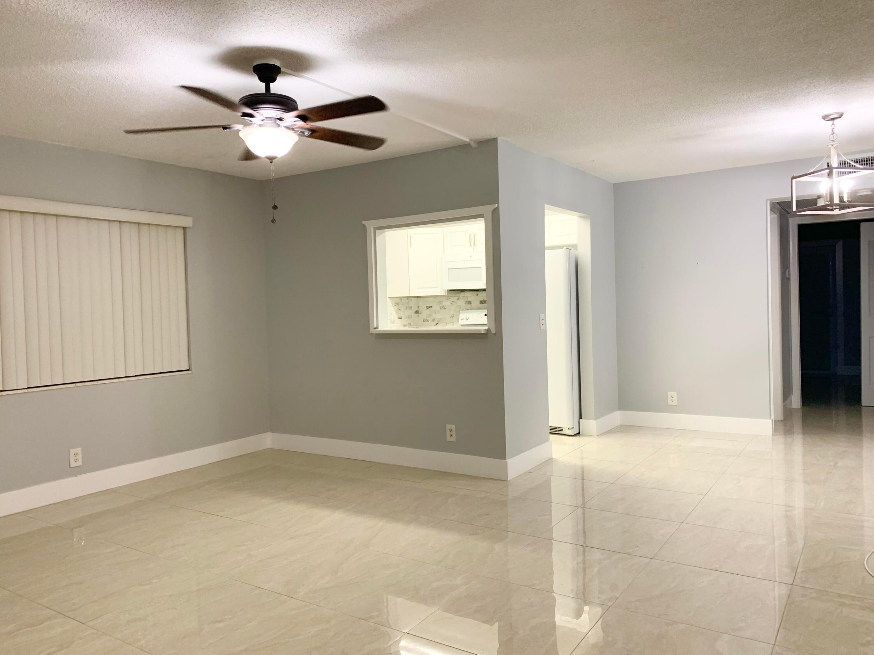 200 Sheffield I Property Photo 7