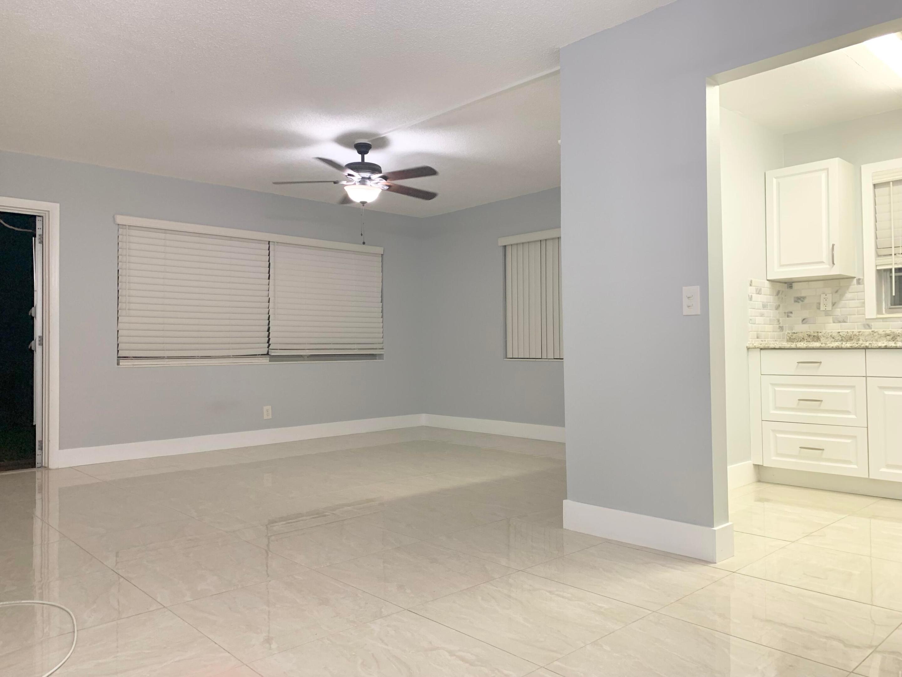200 Sheffield I Property Photo 8