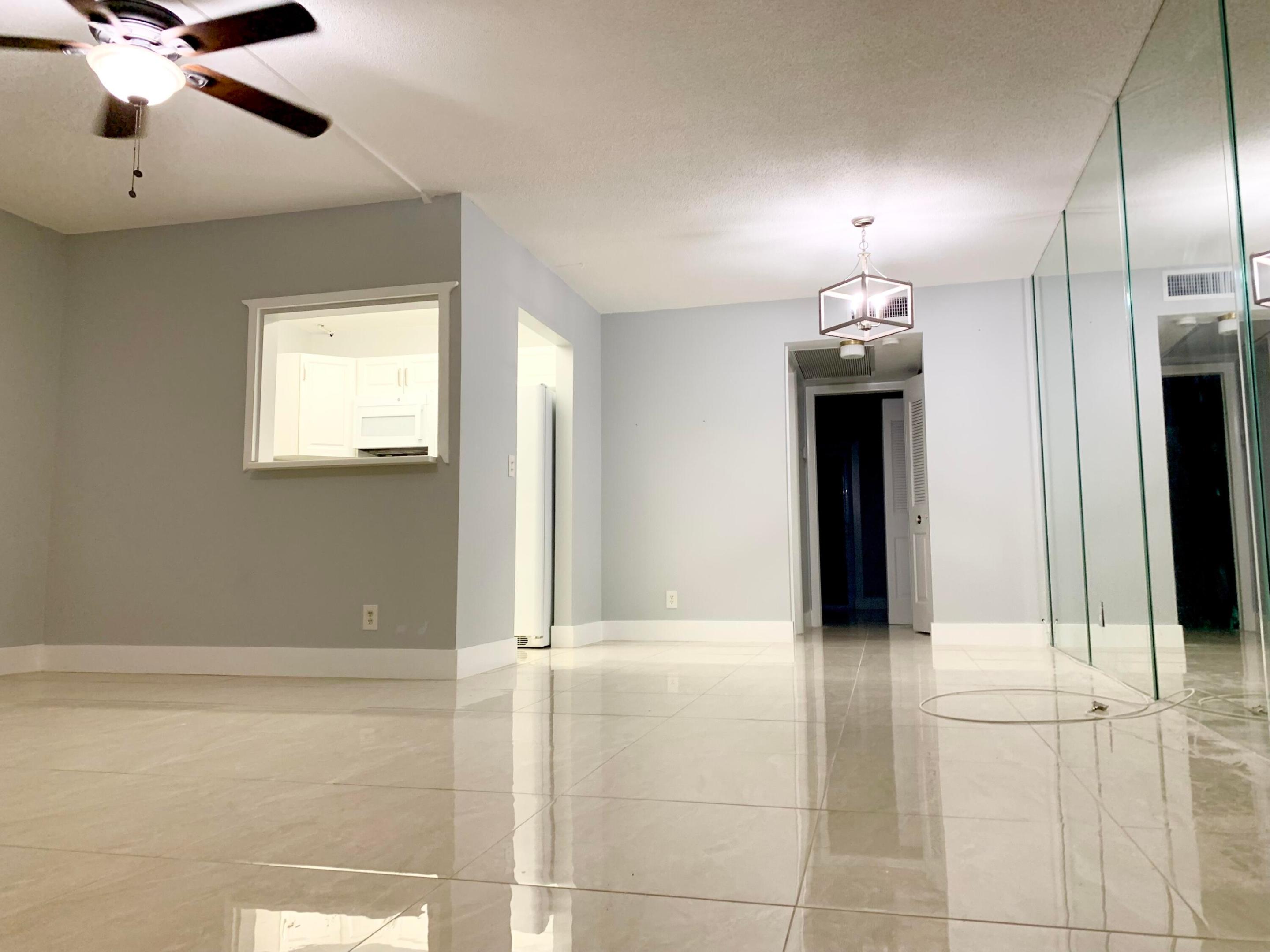 200 Sheffield I Property Photo 10