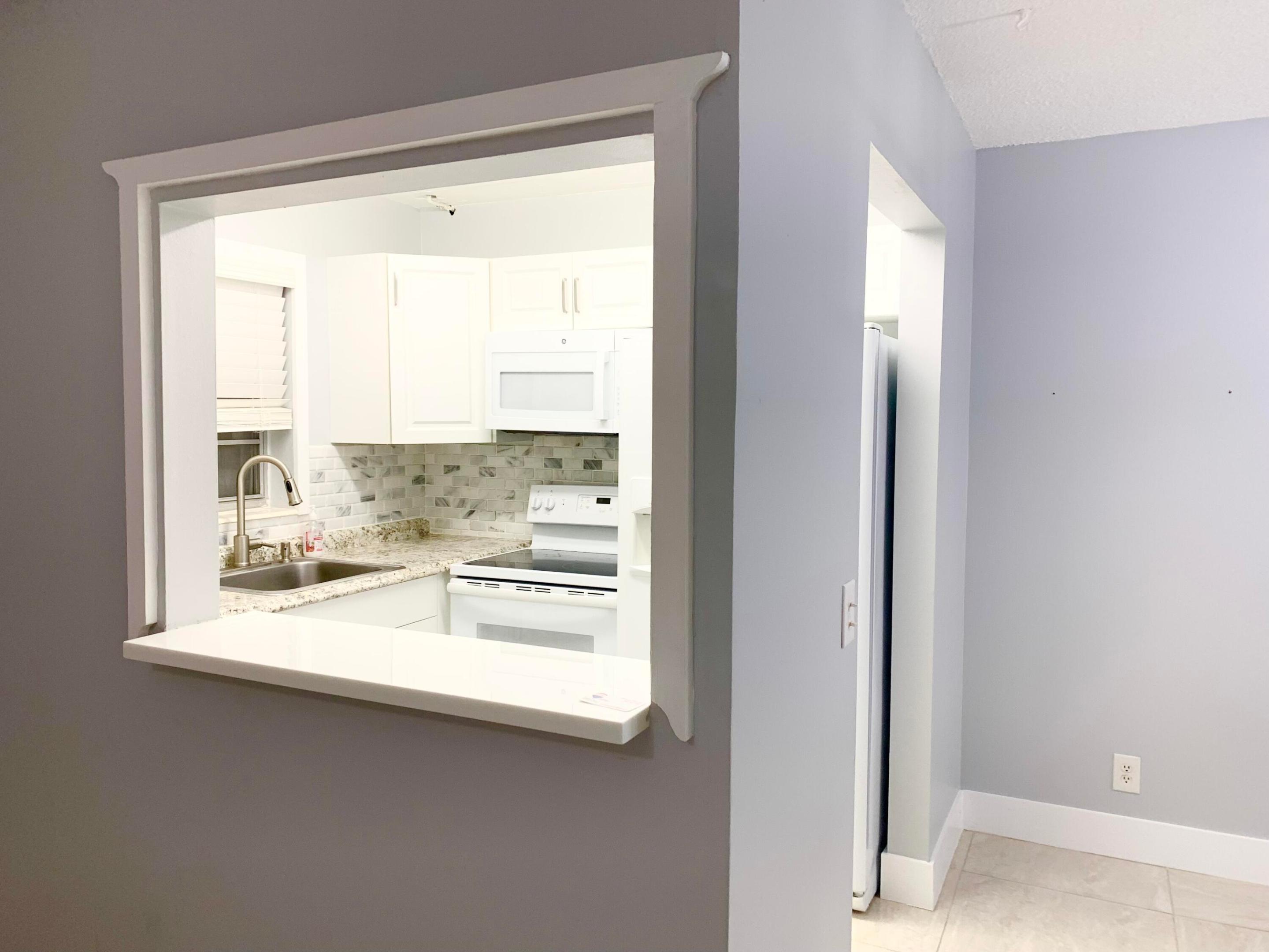200 Sheffield I Property Photo 13