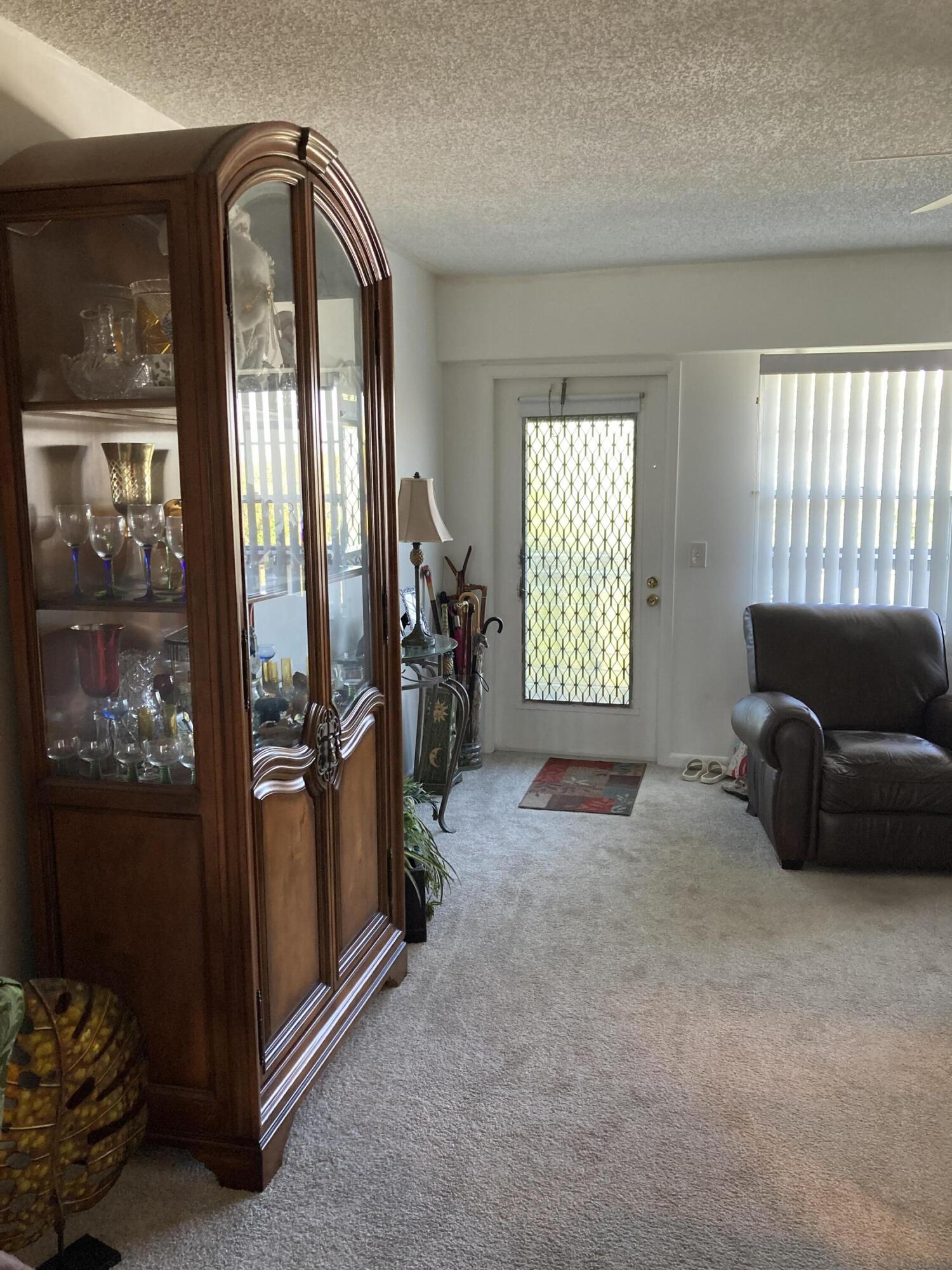 287 Suffolk G Property Photo 10