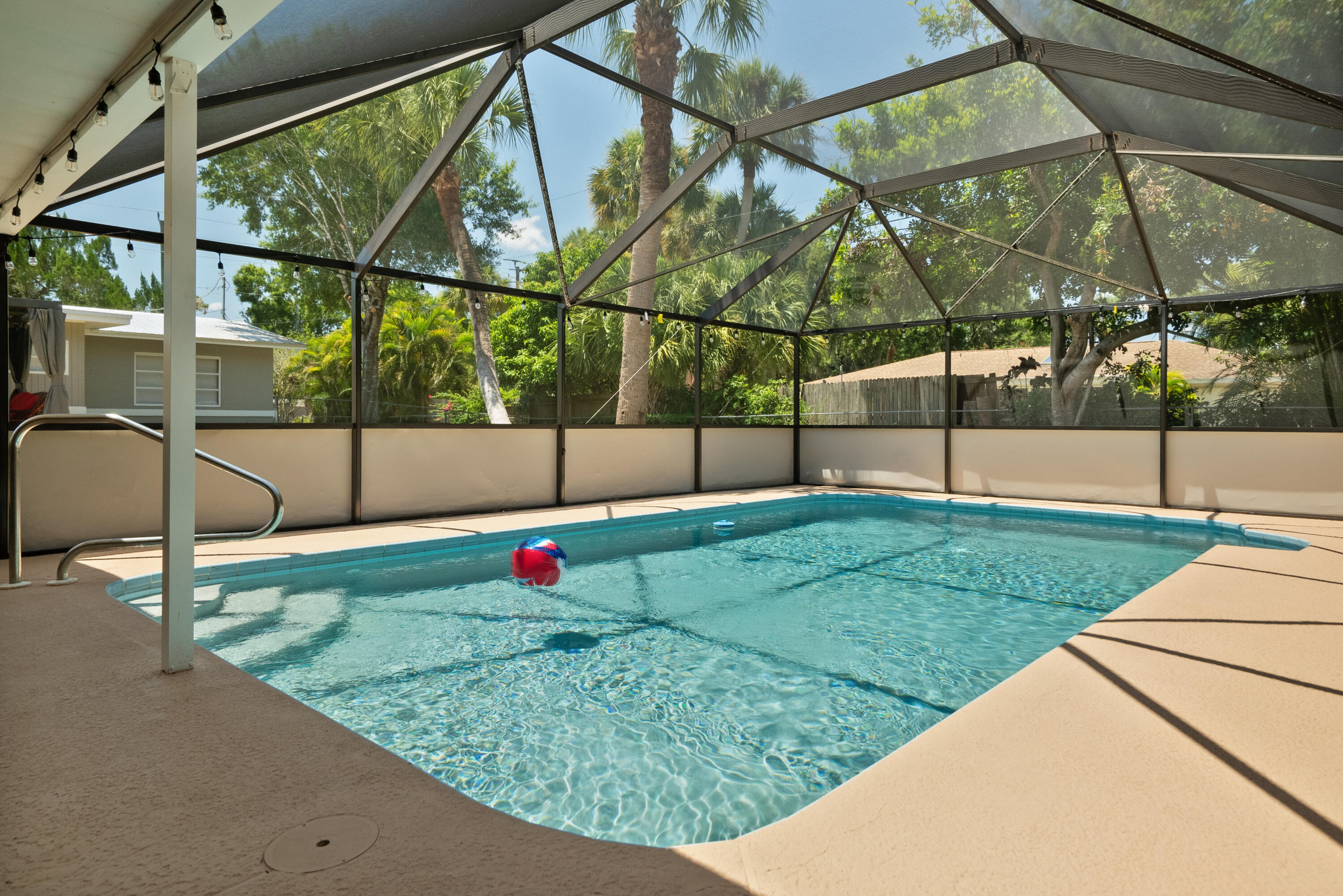 4220 Sunrise Boulevard Property Photo 4