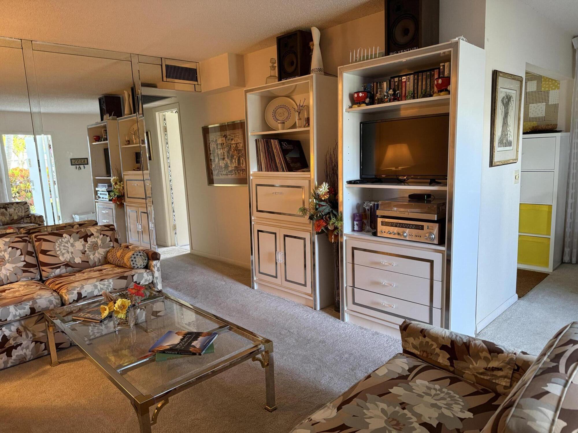 132 Newport I 132 Property Photo 6