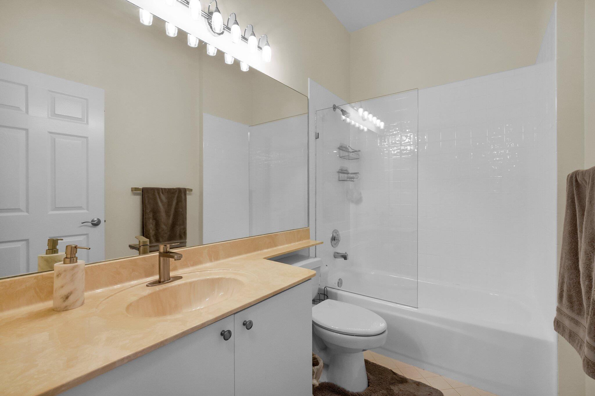 10393 Lexington Circle S Property Photo 13