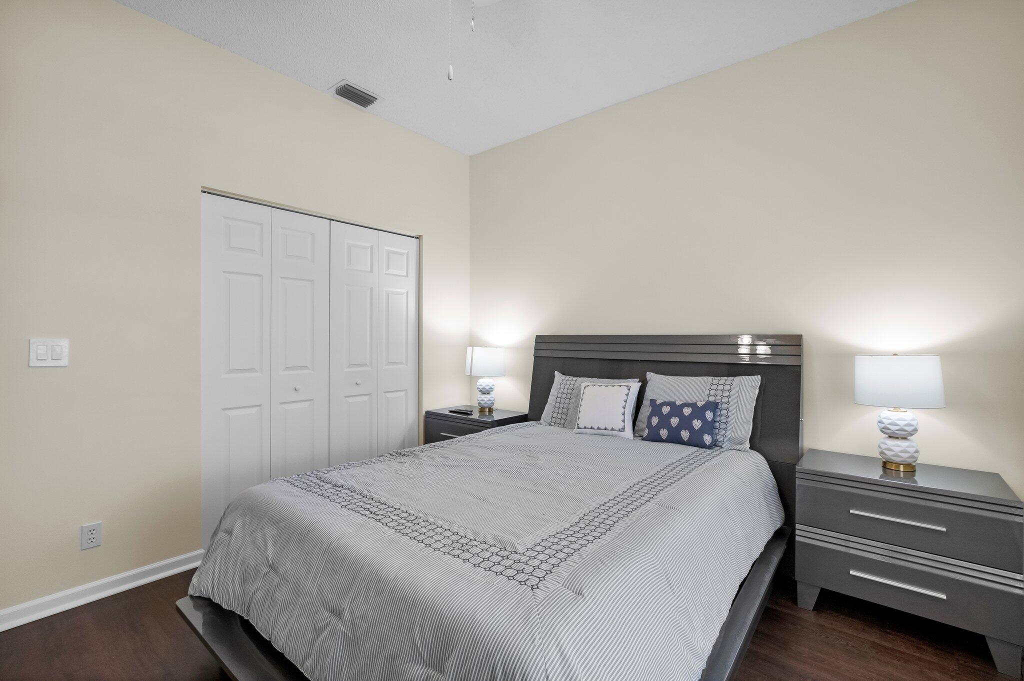 10393 Lexington Circle S Property Photo 14