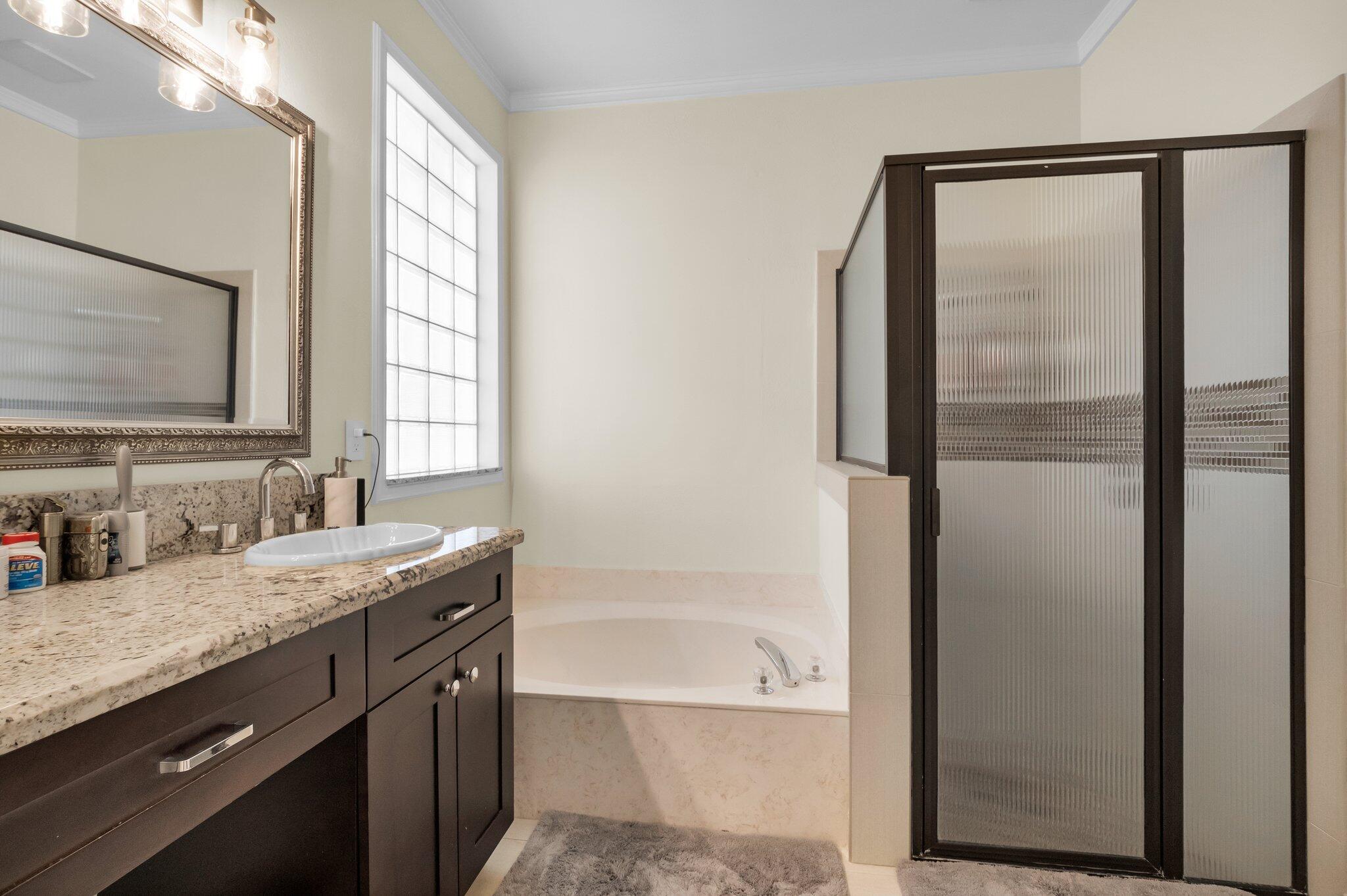 10393 Lexington Circle S Property Photo 16