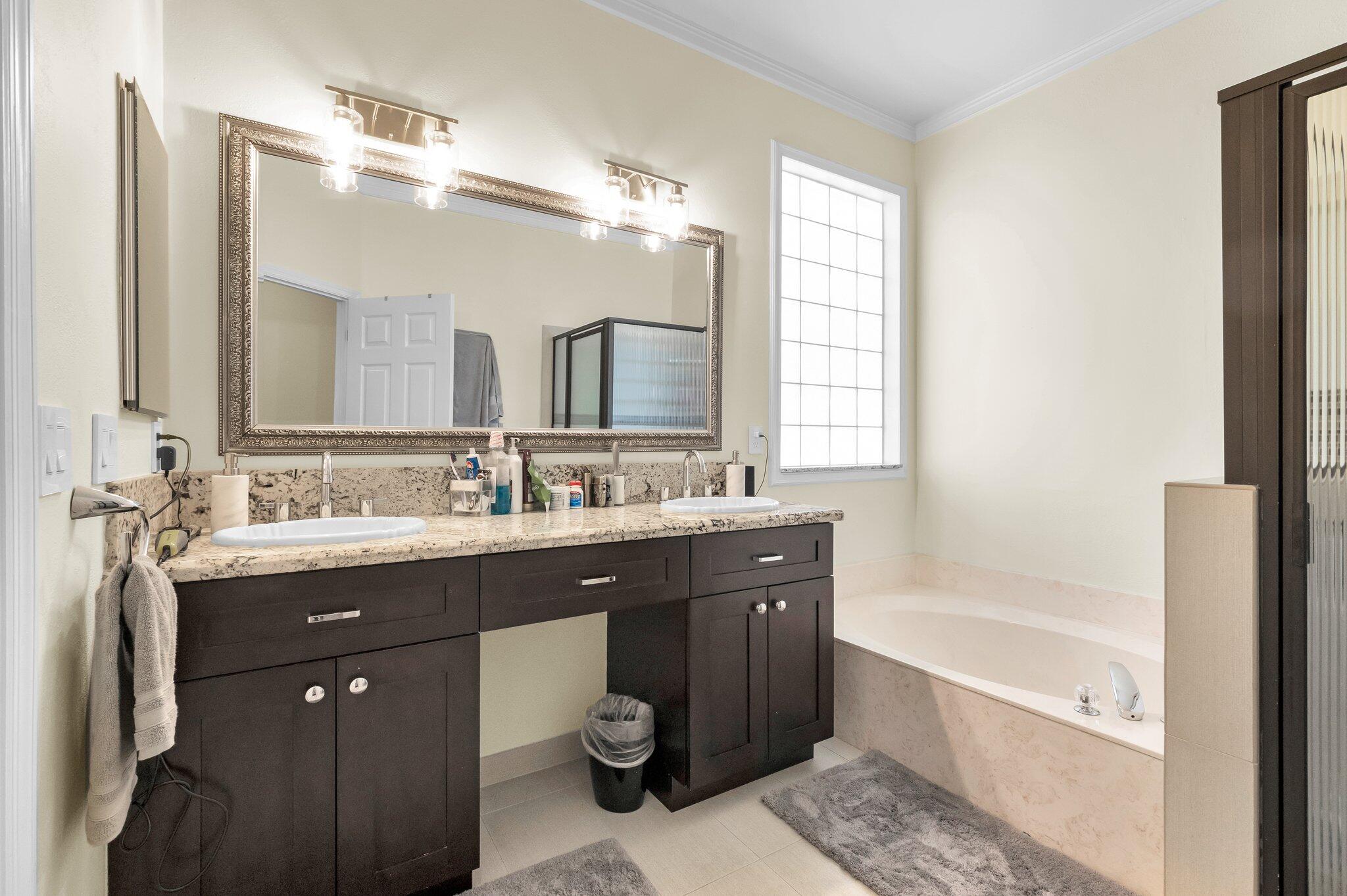 10393 Lexington Circle S Property Photo 17