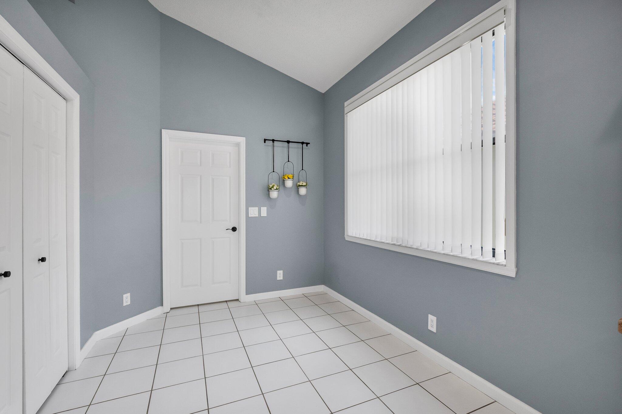 10393 Lexington Circle S Property Photo 22
