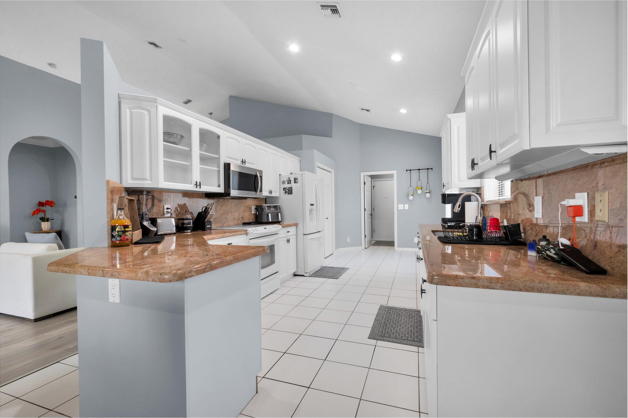 10393 Lexington Circle S Property Photo 26