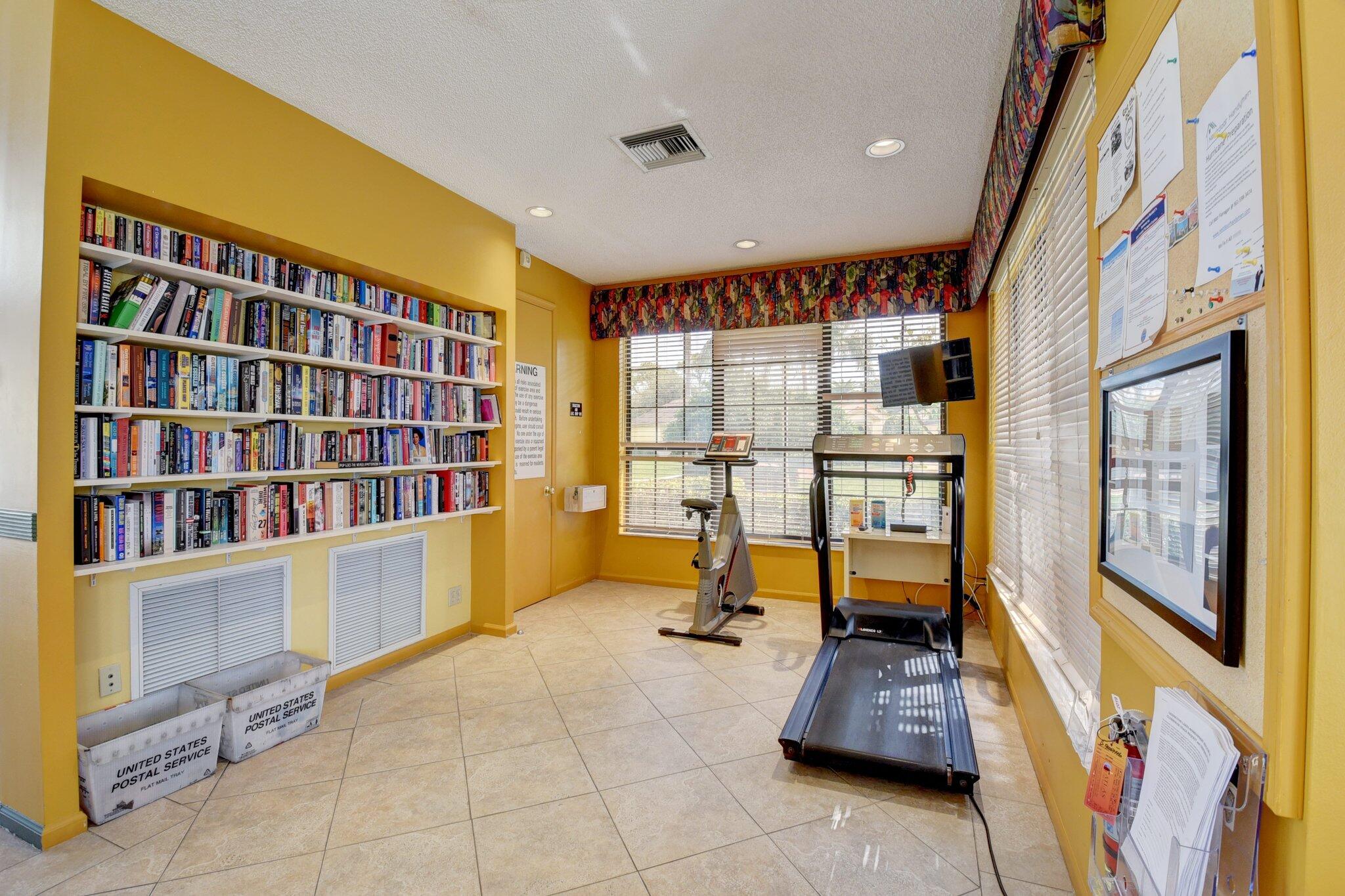 10393 Lexington Circle S Property Photo 48