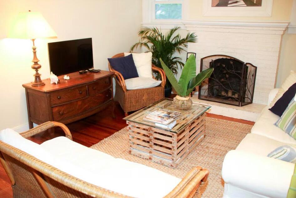 211 N Ocean Breeze 1 Property Photo 6