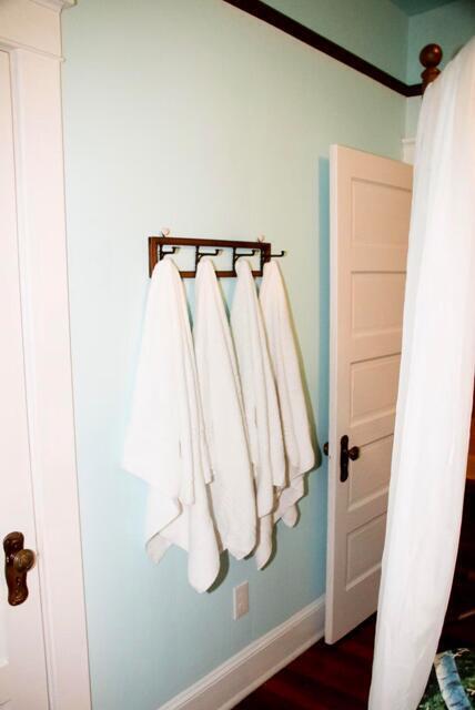 211 N Ocean Breeze 1 Property Photo 22