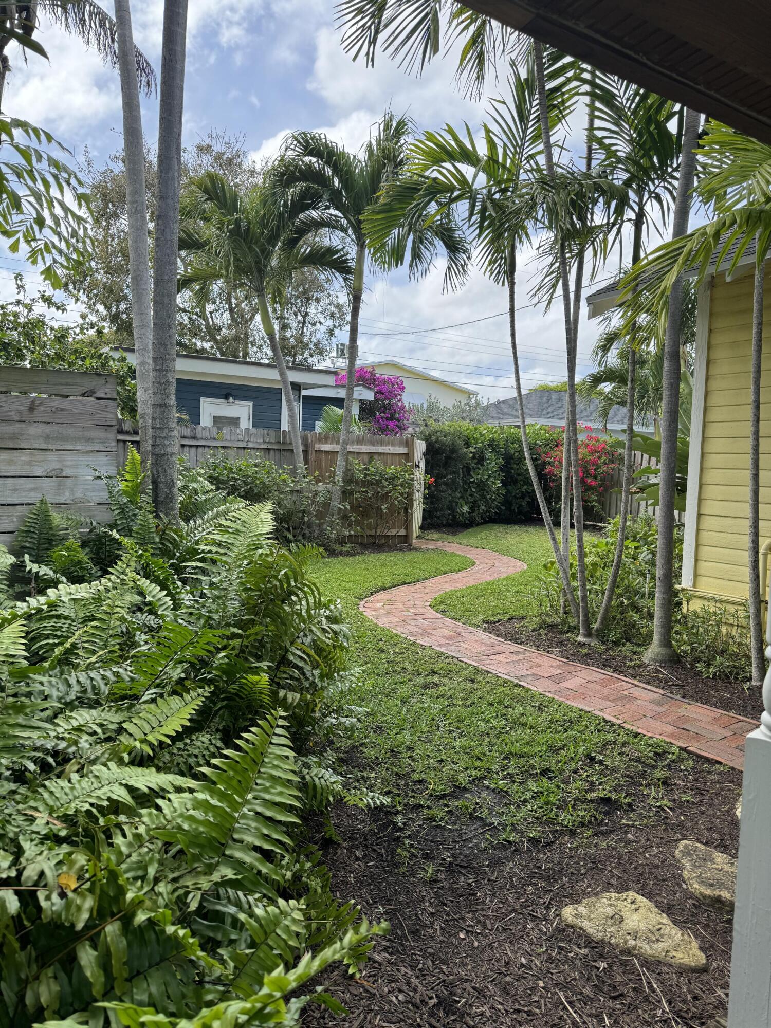 211 N Ocean Breeze 1 Property Photo 26