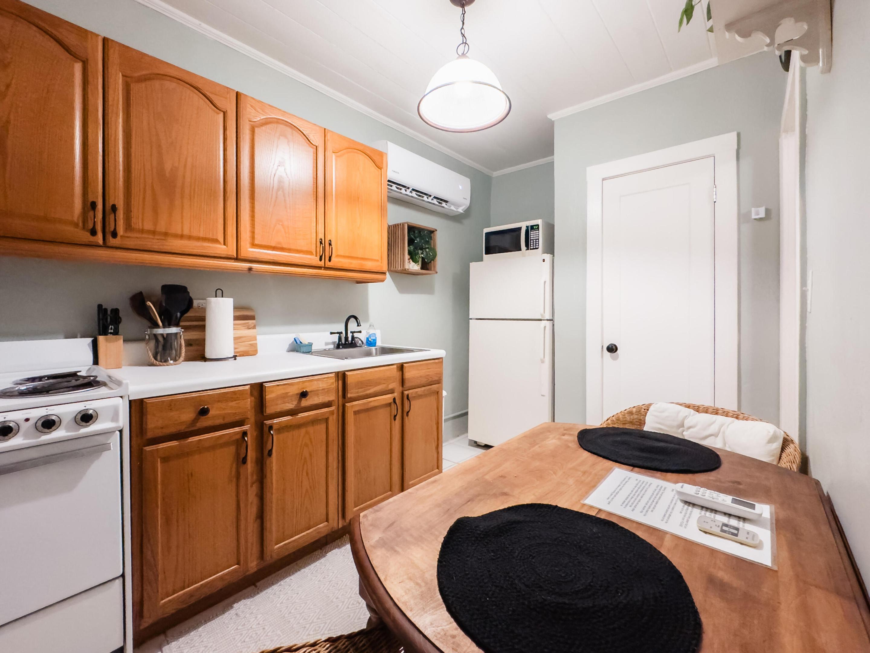 211 N Ocean Breeze 1 Property Photo 34