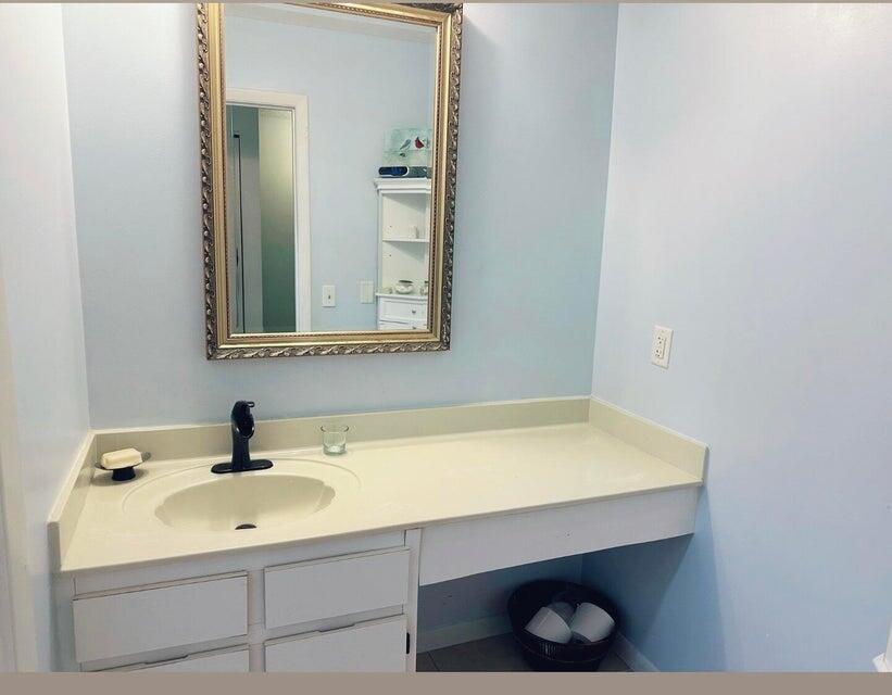 9417 S Ocean Drive 37 Property Photo 4