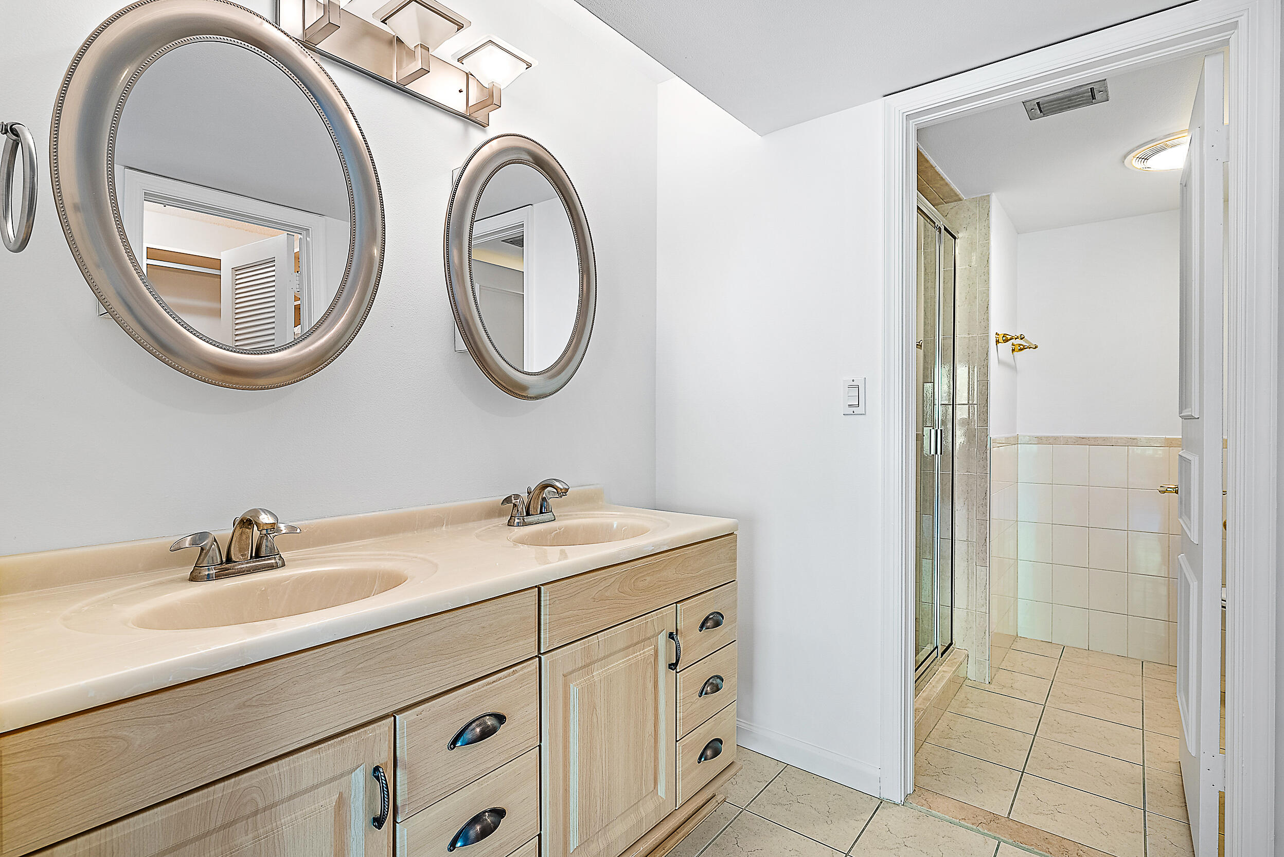 300 N Highway A1a 303g Property Photo 13