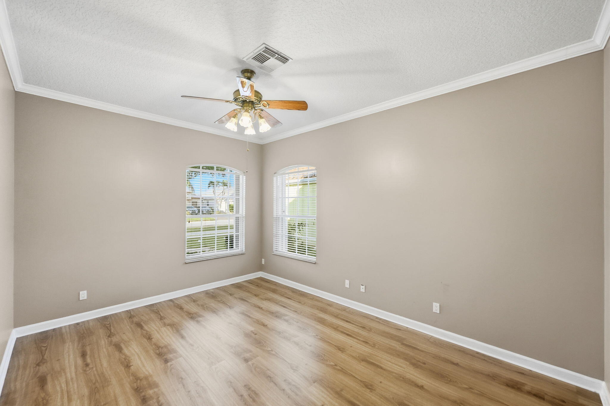 665 Sw Lake Charles Circle Property Photo 19