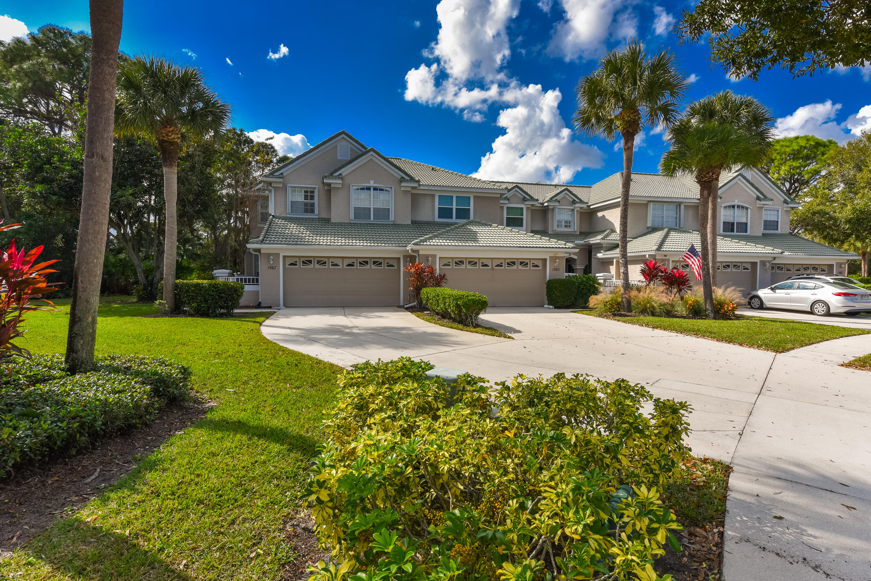 1567 SW Harbour Isles Circle