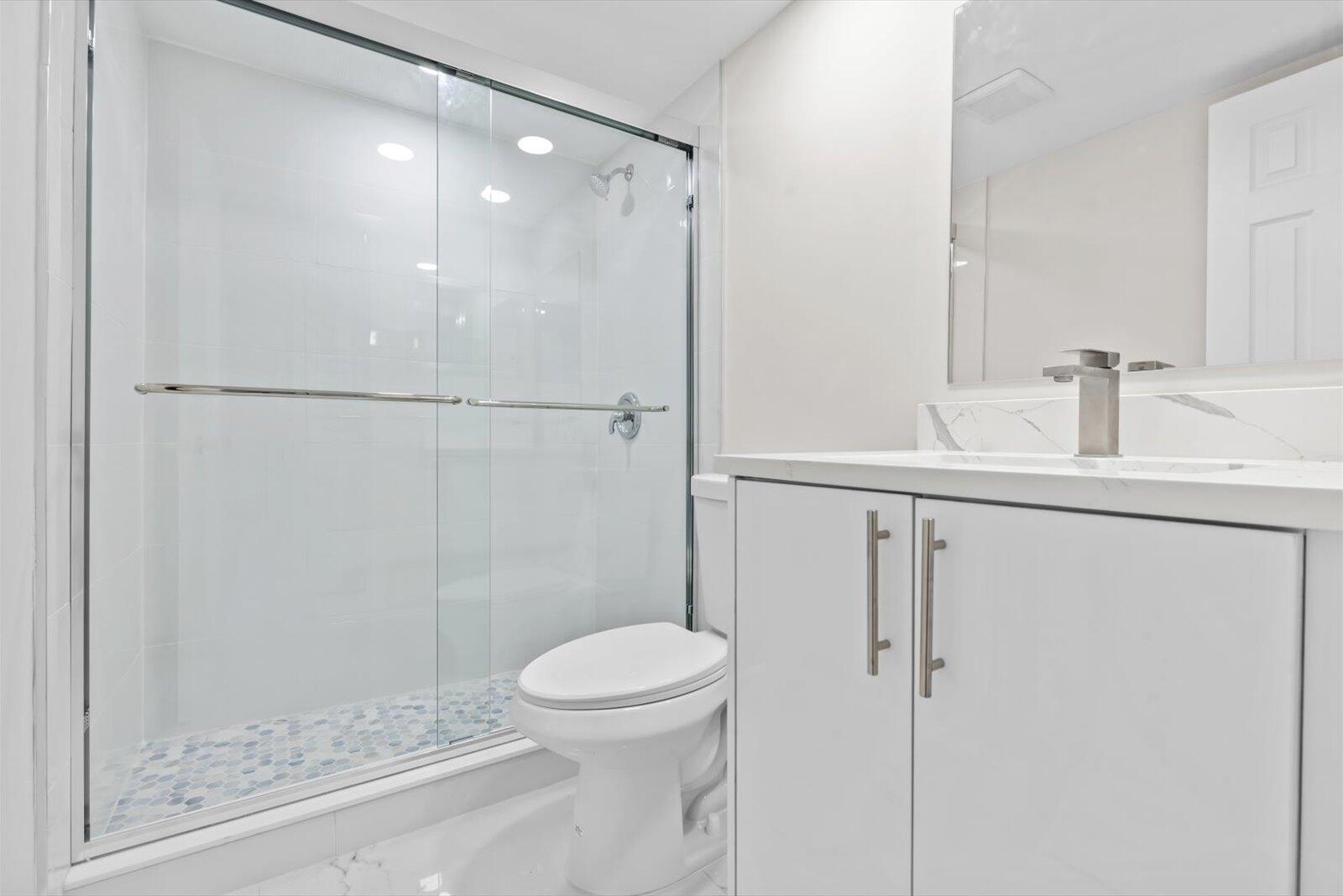 17 Andover A Property Photo 12