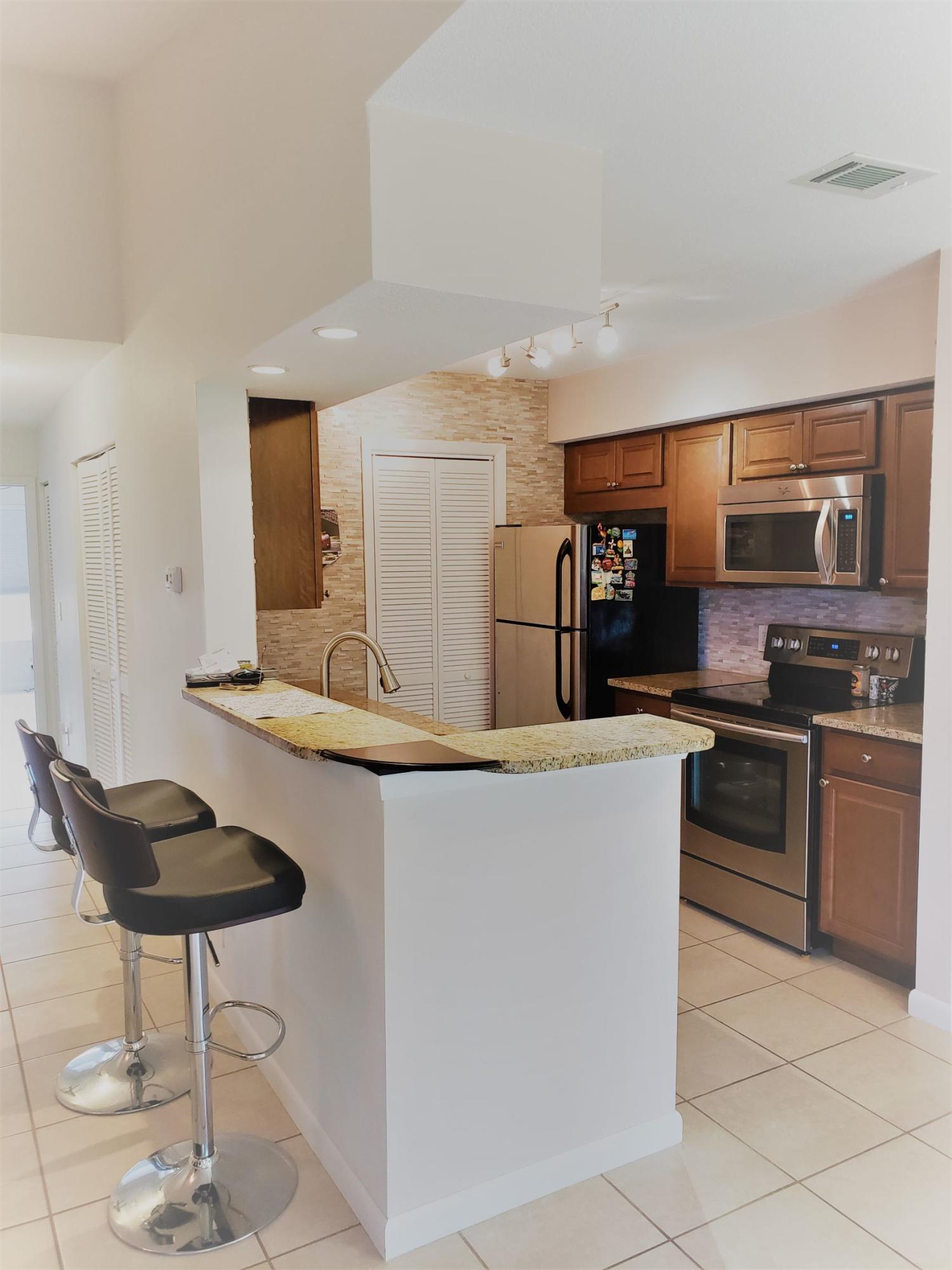 815 Boynton Beach Boulevard 15-204 Property Photo 1
