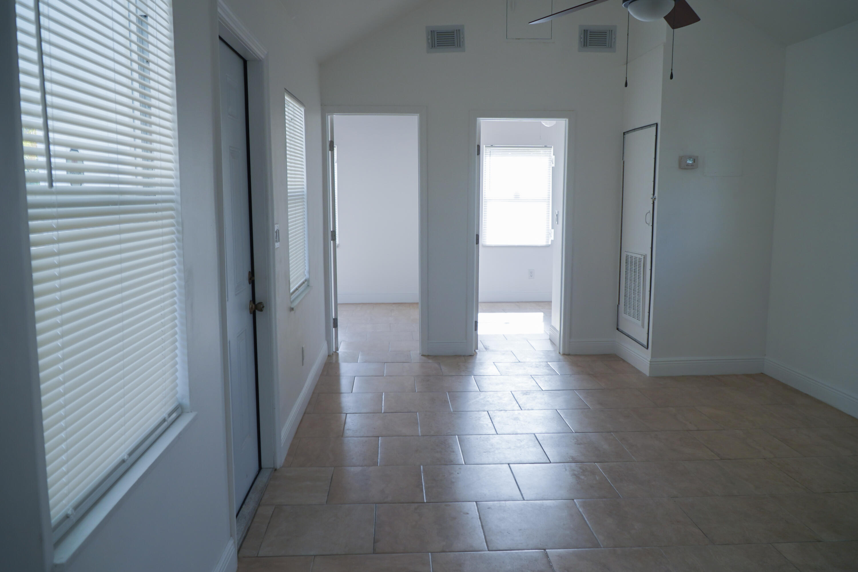 908 W 5th Street Property Photo 40