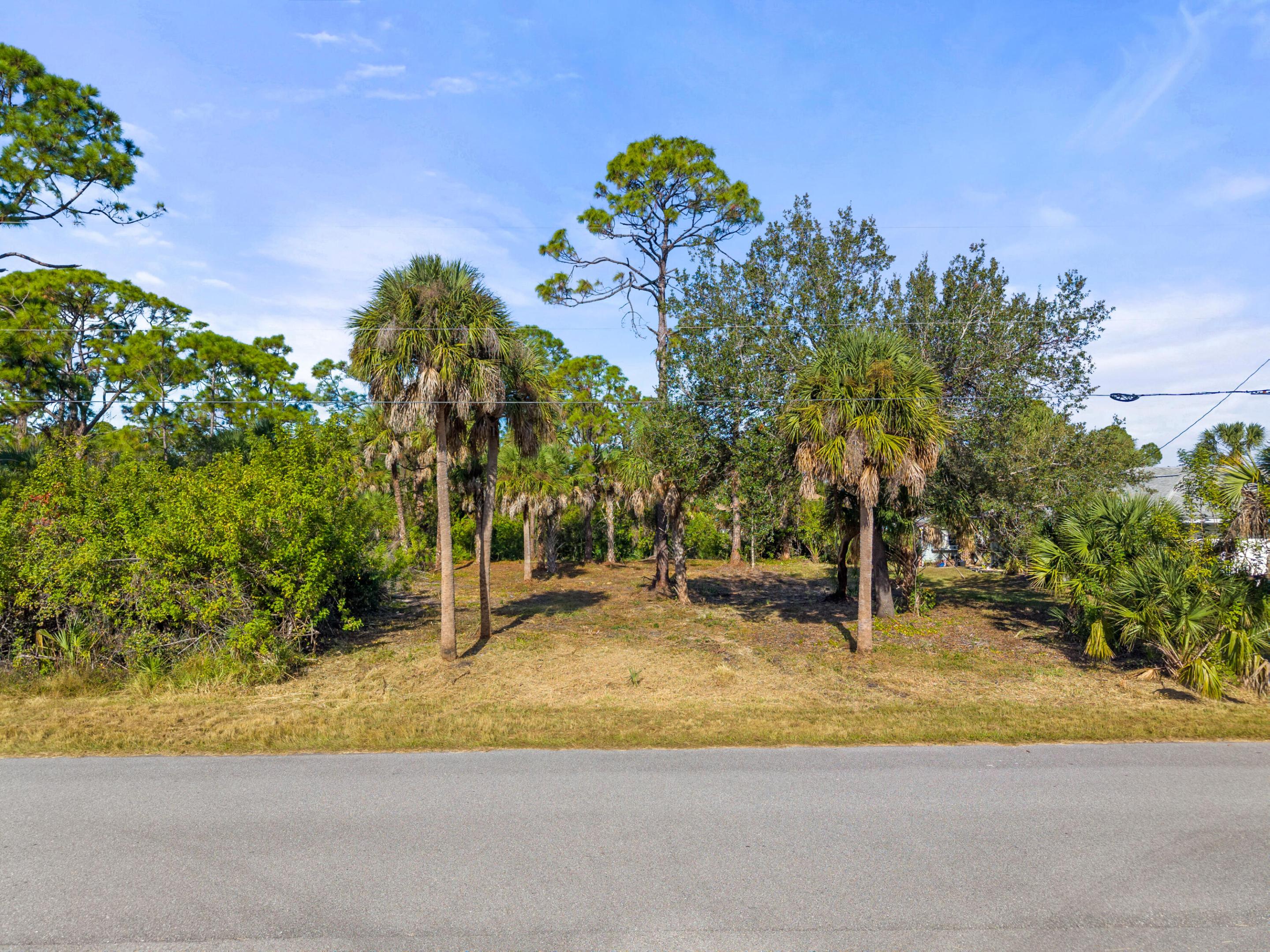 409 Cheshire Street Property Photo 12