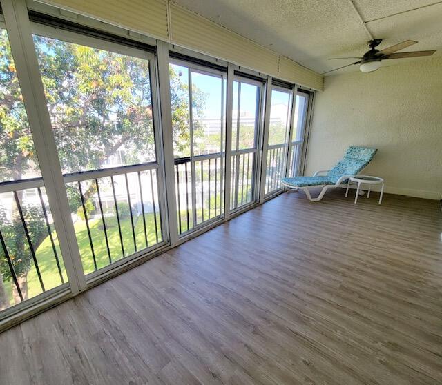 6650 S Oriole Boulevard 4080 Property Photo 9