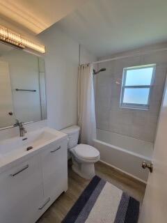 6650 S Oriole Boulevard 4080 Property Photo 10