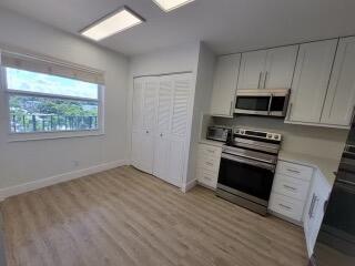 6650 S Oriole Boulevard 4080 Property Photo 11