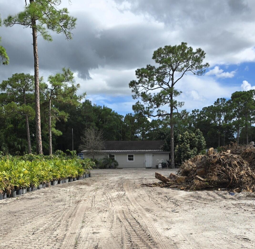 15720 Okeechobee Boulevard Property Photo 1