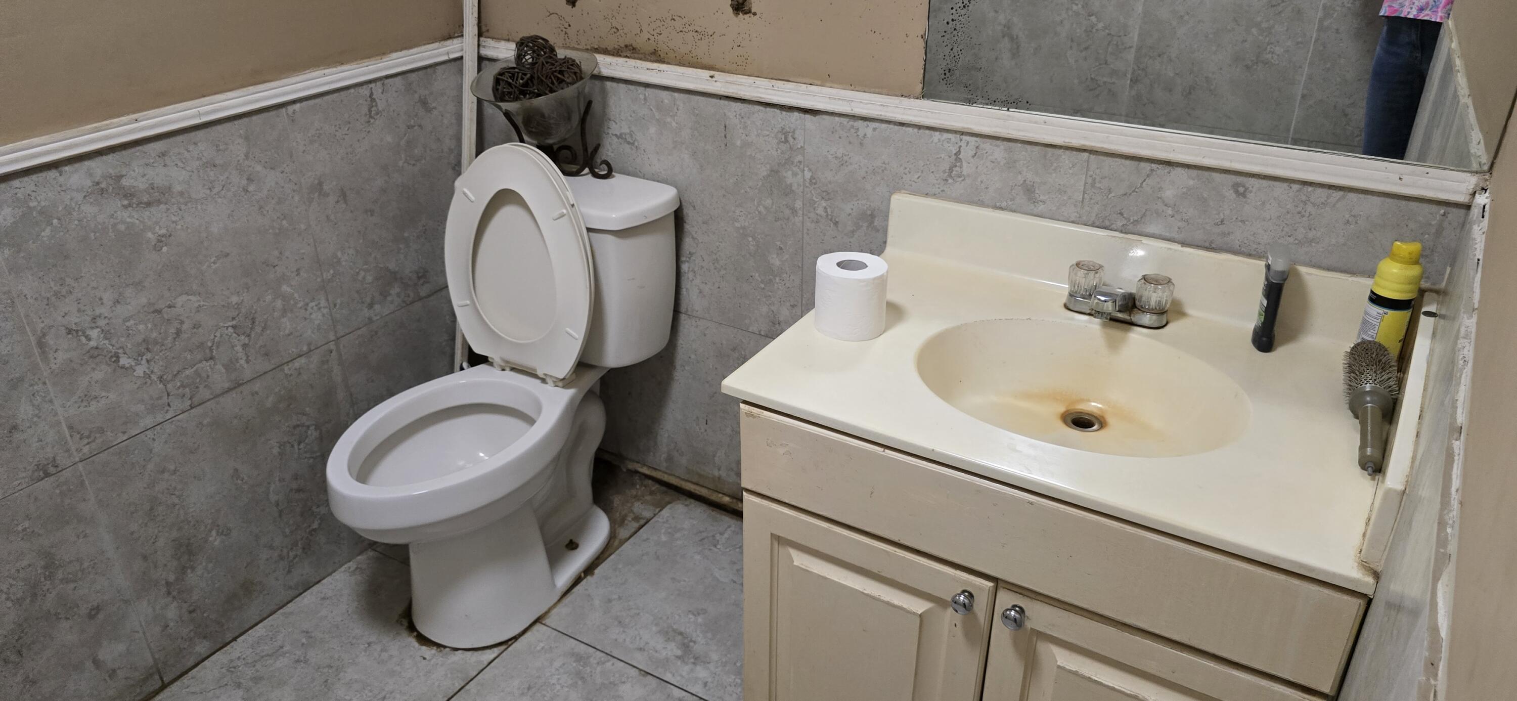 15720 Okeechobee Boulevard Property Photo 11