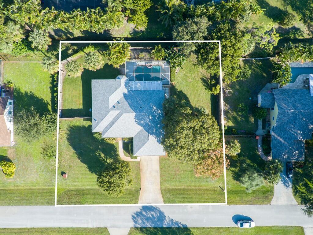 6130 60th Court Property Photo 2