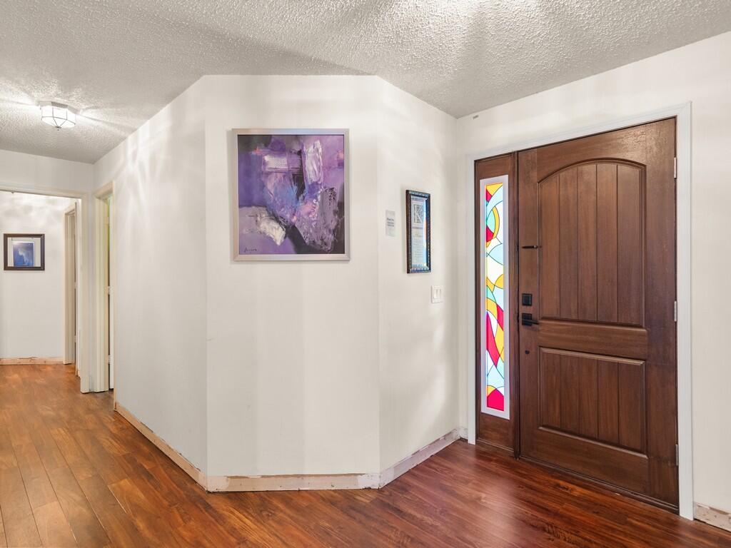 6130 60th Court Property Photo 7