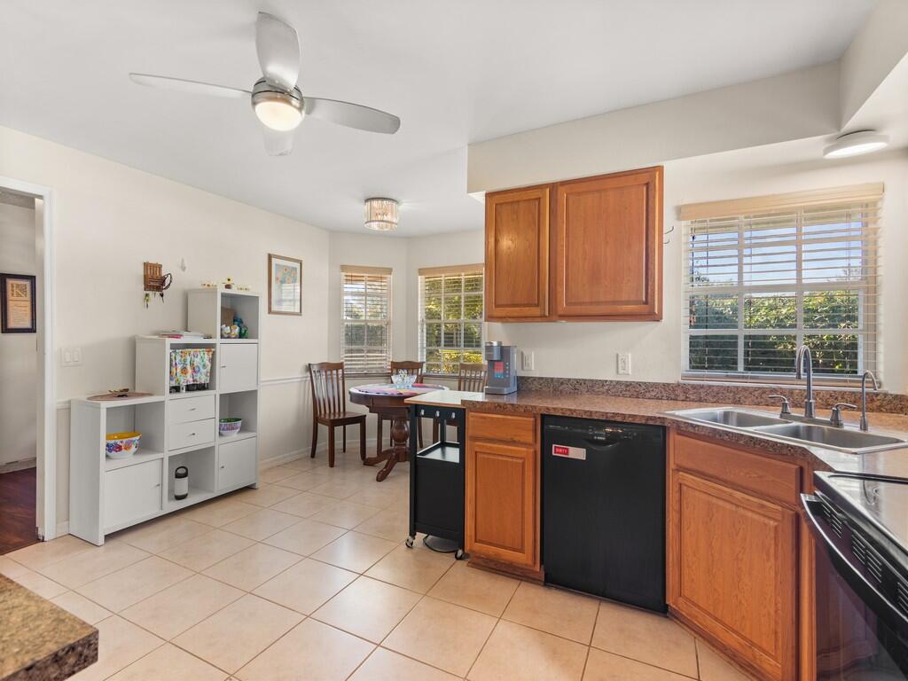 6130 60th Court Property Photo 16