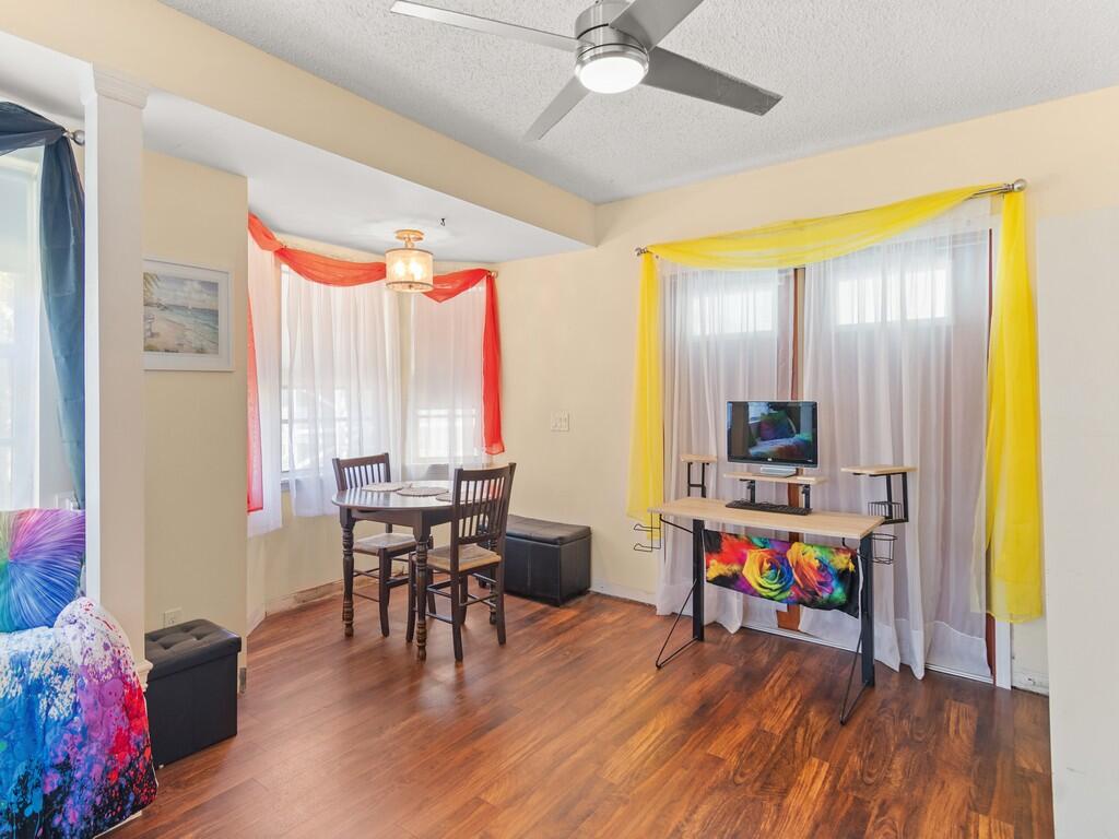 6130 60th Court Property Photo 20