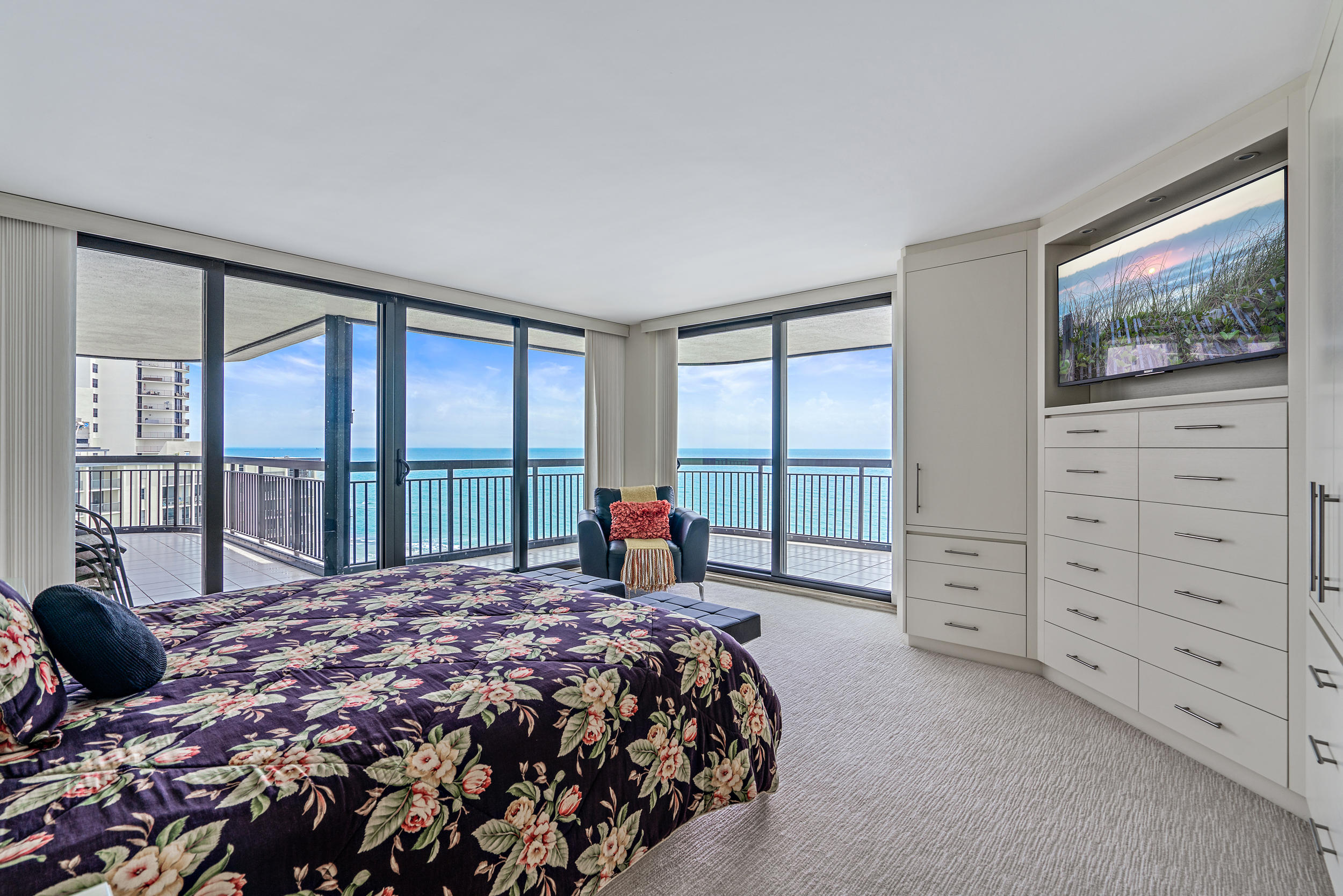 5380 N Ocean Drive 10j Property Photo 6